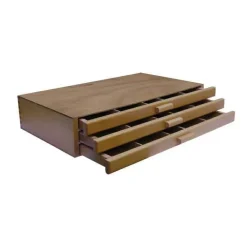 Caja de tres cajones