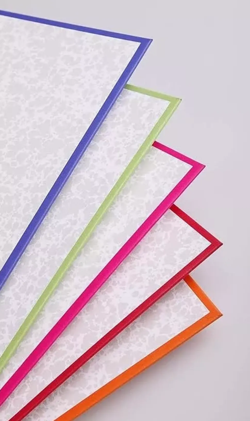 Carpeta de dibujo con cierre elástico fucsia 52x72cm Clairefontaine