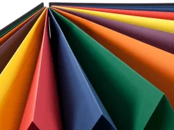 Carpeta multicolor con bordes reforzados y cierre con cinta Fabriano 35x24,5cm