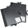 Carpeta negra con solapas y lazos Classic Daler-Rowney