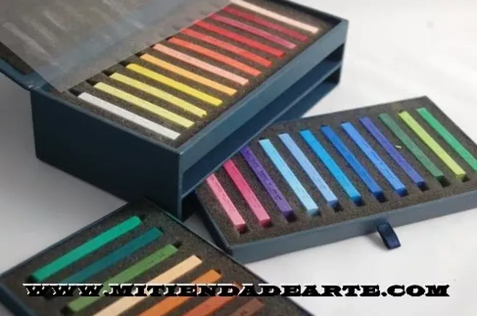 Estuche 36 carrés Conté à Paris