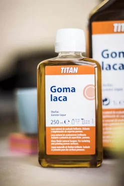 Goma Laca Titan