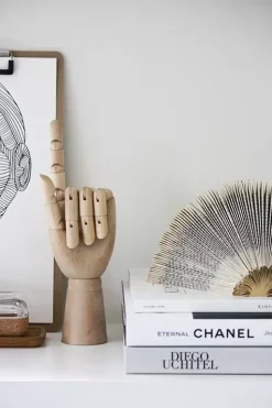 Mano articulada Femenina Izquierda 25 cm.