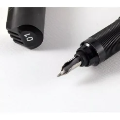 Pluma caligráfica Linemarker 0.1 Tachikawa
