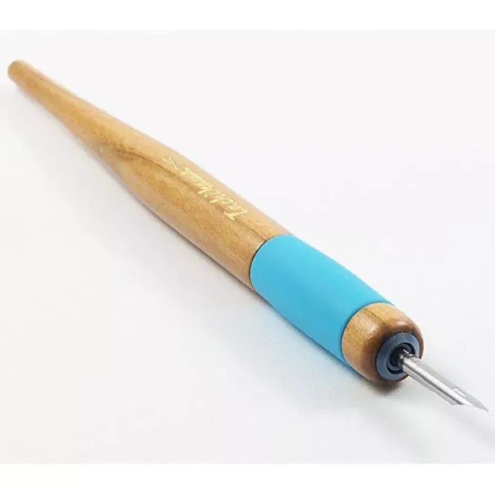 Portaplumillas ergonómico con mango azul y tapa Tachikawa