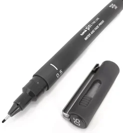 Rotulador Calibrado Pin Gris Oscuro Uni-Ball 0,5mm