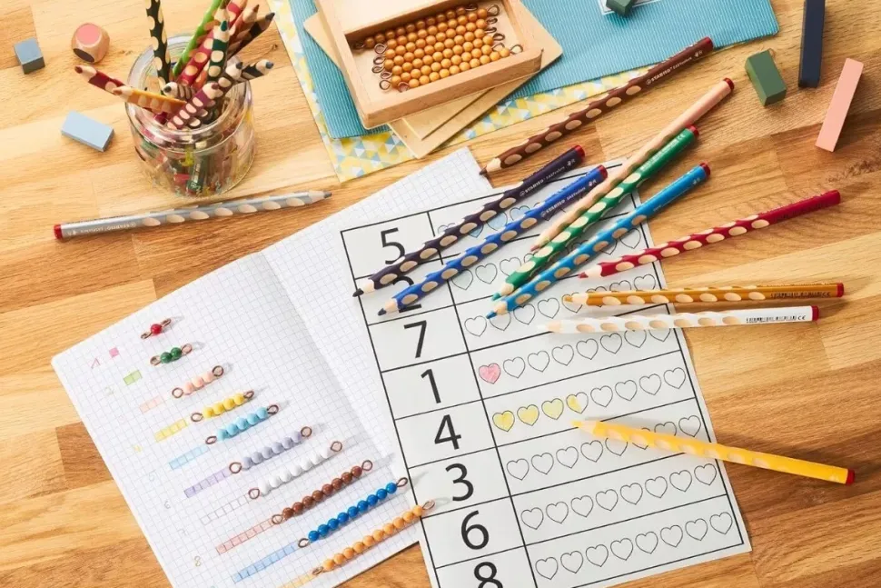 Set 24 Lápices Easy Start STABILO EasyColors Diestros