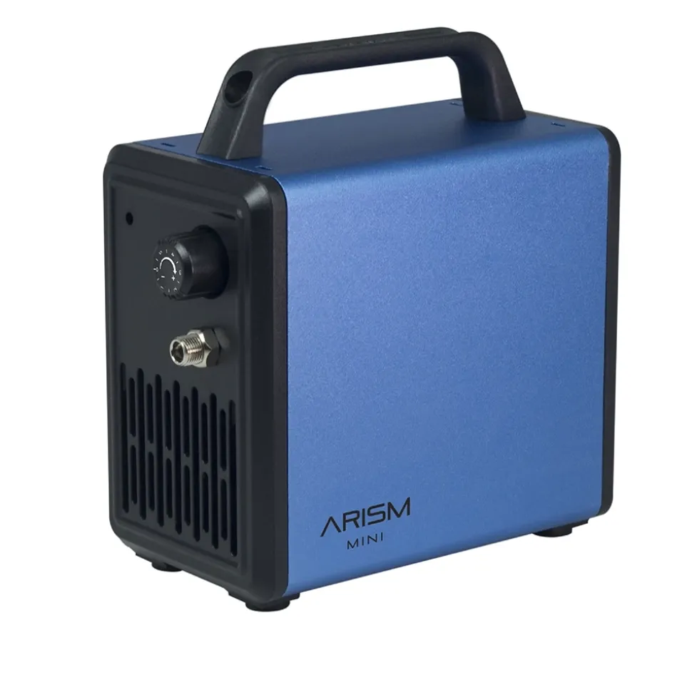 Set compresor Arism Mini Sky Blue con aerógrafo y accesorios Sparmax